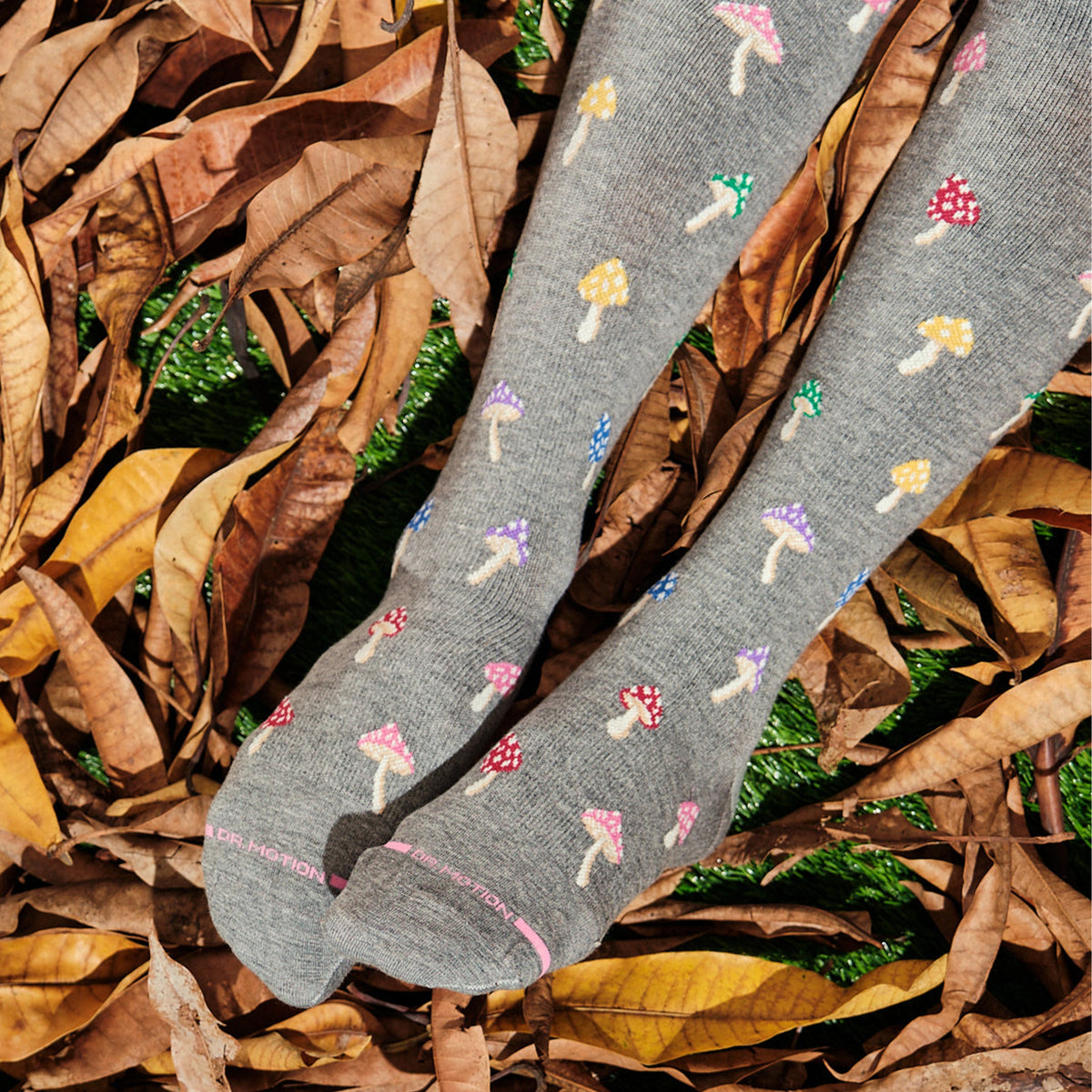 Dr. Motion Best Price | Colorful Shrooms - Knee-High Compression Socks For Women