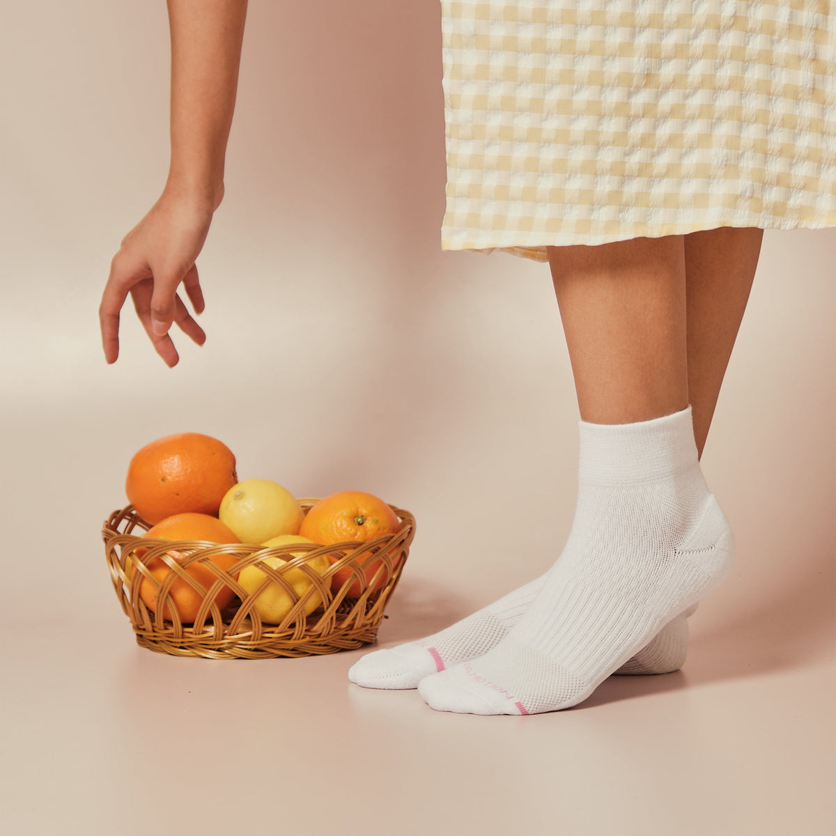 Dr. Motion Great Value | Strawberry - Quarter Compression Socks For Women