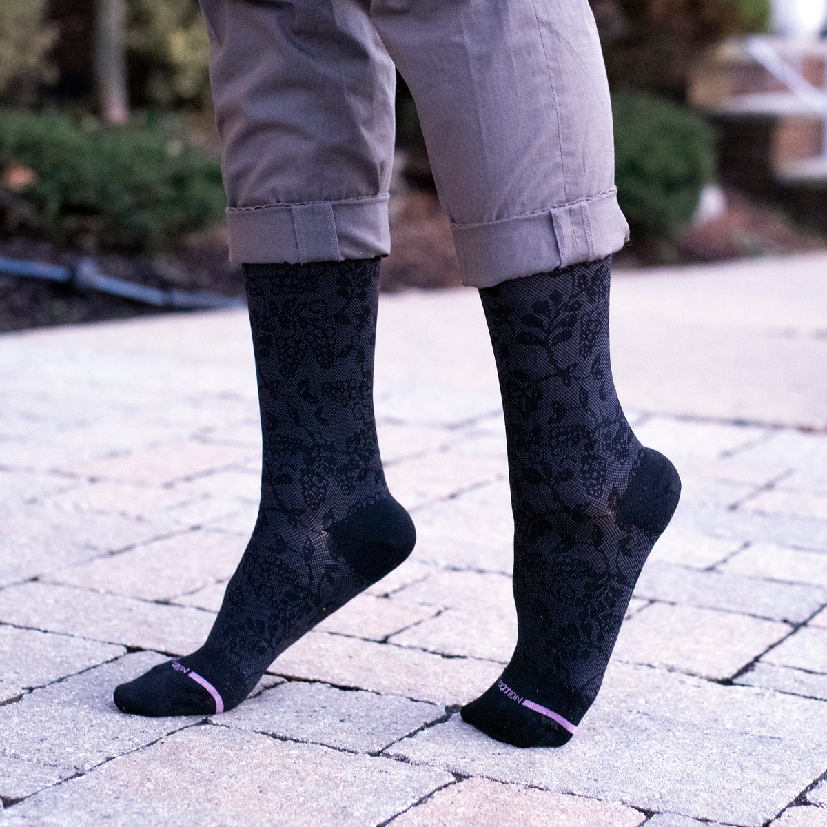Dr. Motion Sale | Grape Vine Texture - Knee-High Compression Socks For Women