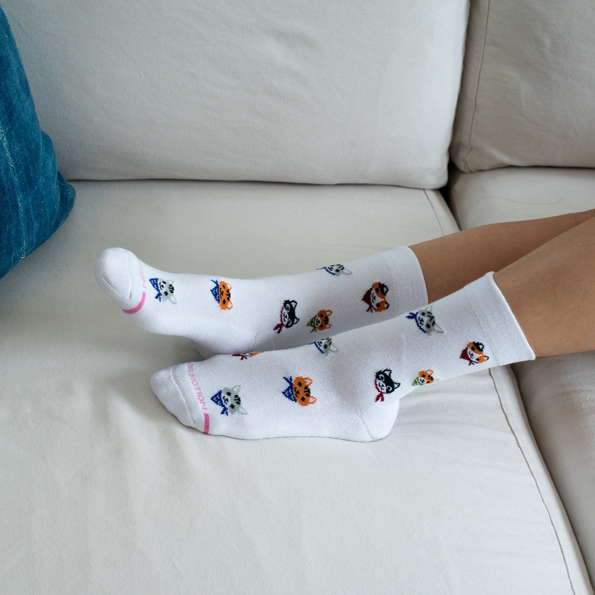 Dr. Motion Latest | Cat Bandana - Diabetic Half-Cushion Socks For Women