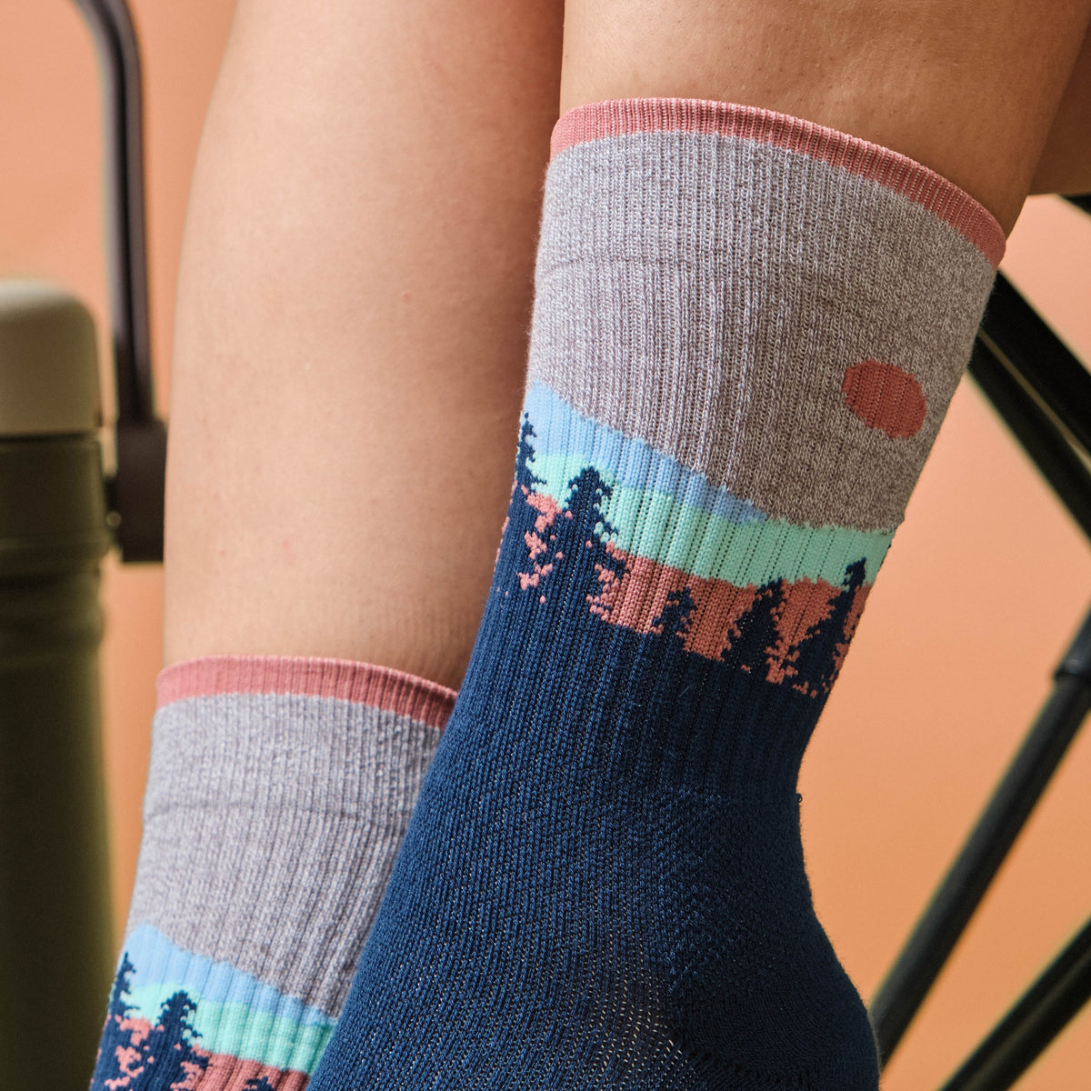 Dr. Motion Latest | Wood Scene - Compression Outdoor Medium Weight Crew For Women