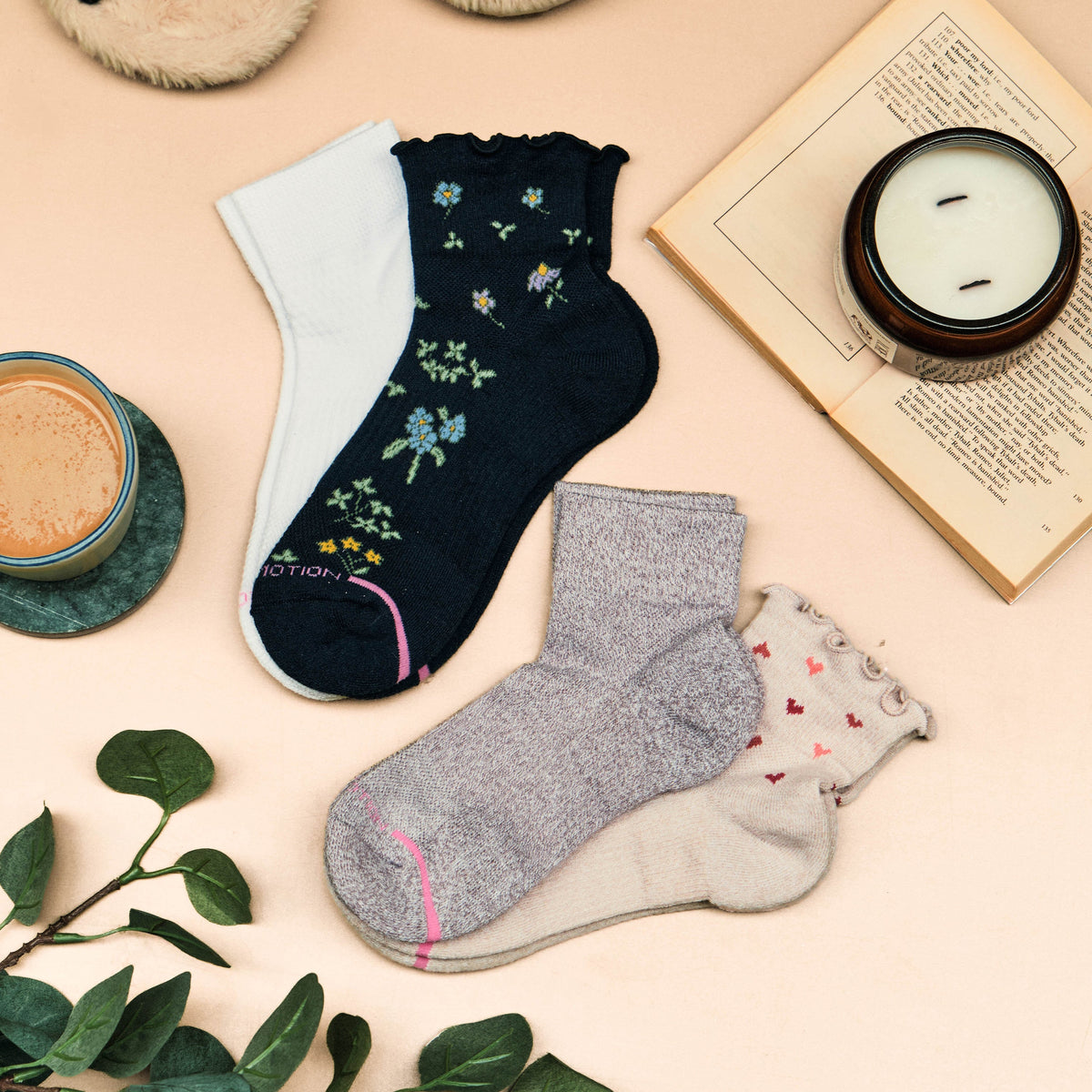 Dr. Motion Great Value | All Over Hearts Lettuce Edge - Quarter Compression Socks For Women