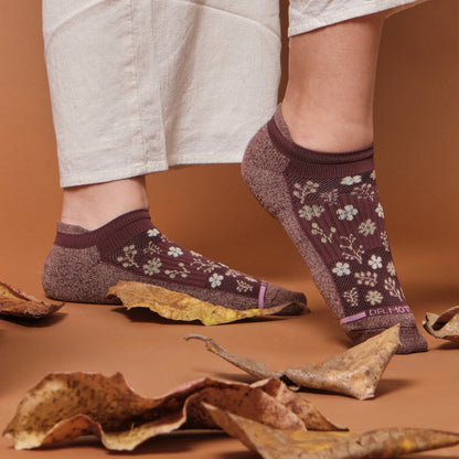 Dr. Motion Discount | Small Floral Silhouette - Ankle Compression Socks For Women