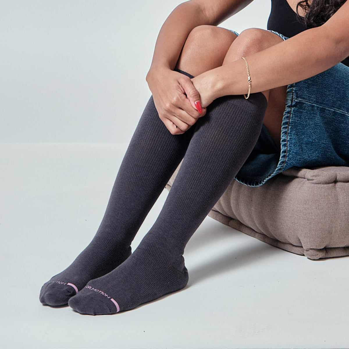 Dr. Motion Special Offer | Solid Cotton Blend - Knee-High Compression Socks For Women