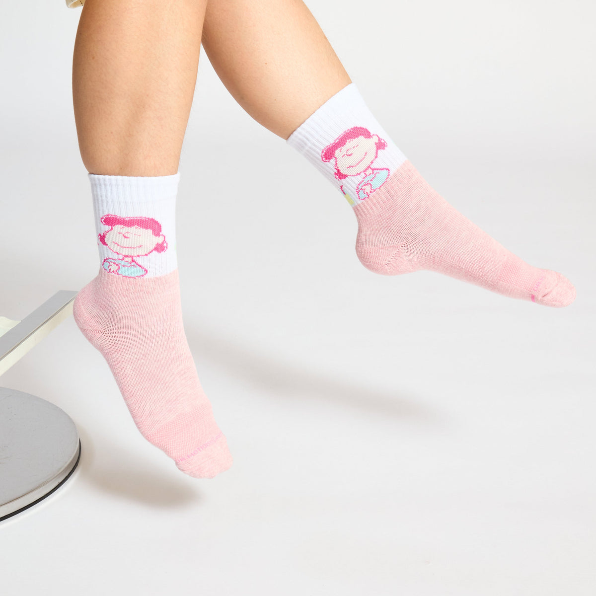 Dr. Motion Smart Buy | Snoopy Lemon Sip Ribbed - Mid-Crew Compression Socks For Women