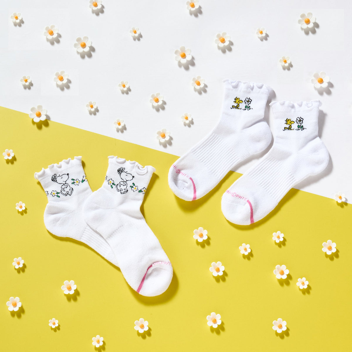 Dr. Motion Essential | Snoopy Floral Lettuce Edge - Quarter Compression Socks For Women
