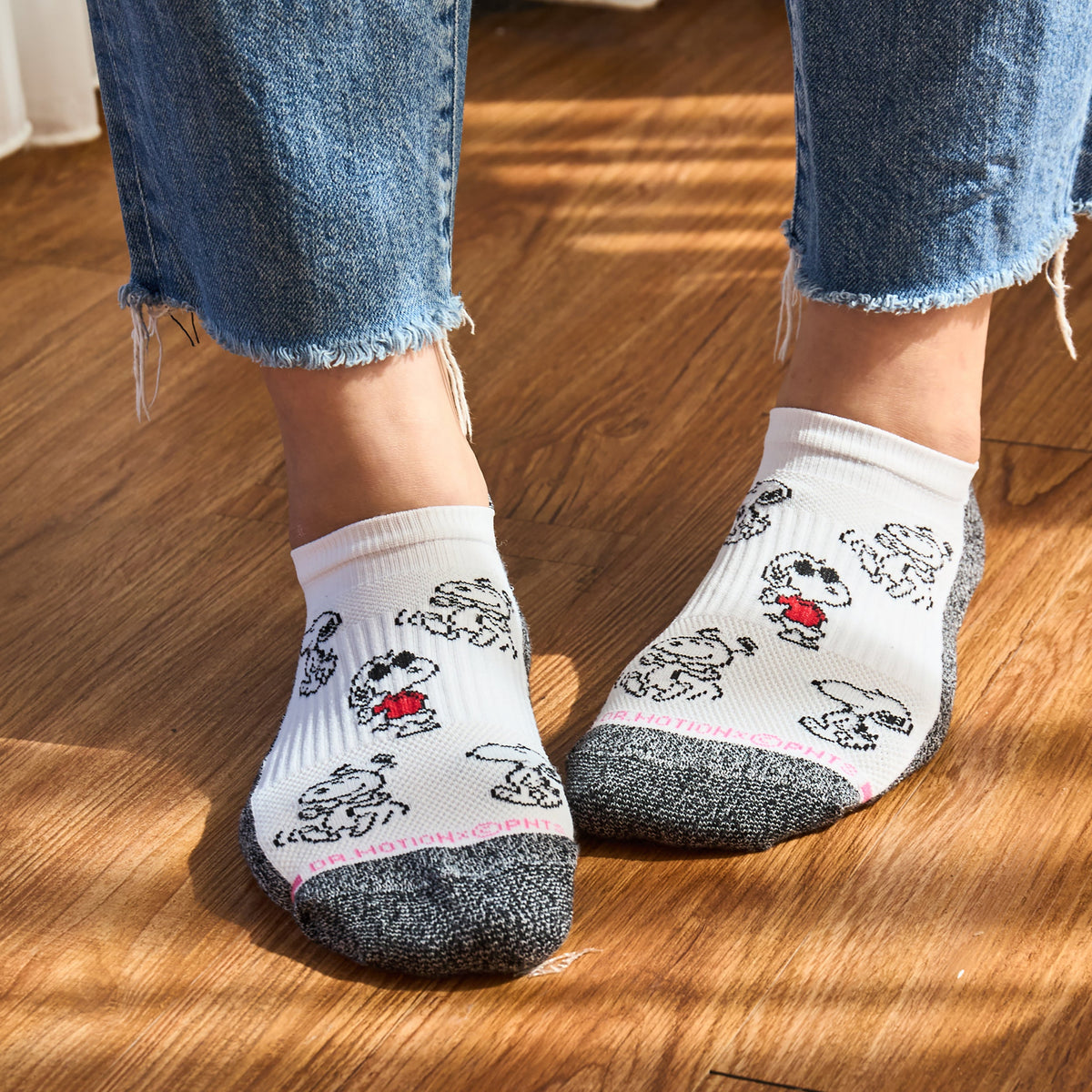 Dr. Motion Trusted | Multi Snoopy Deco - Ankle Compression Socks For Women
