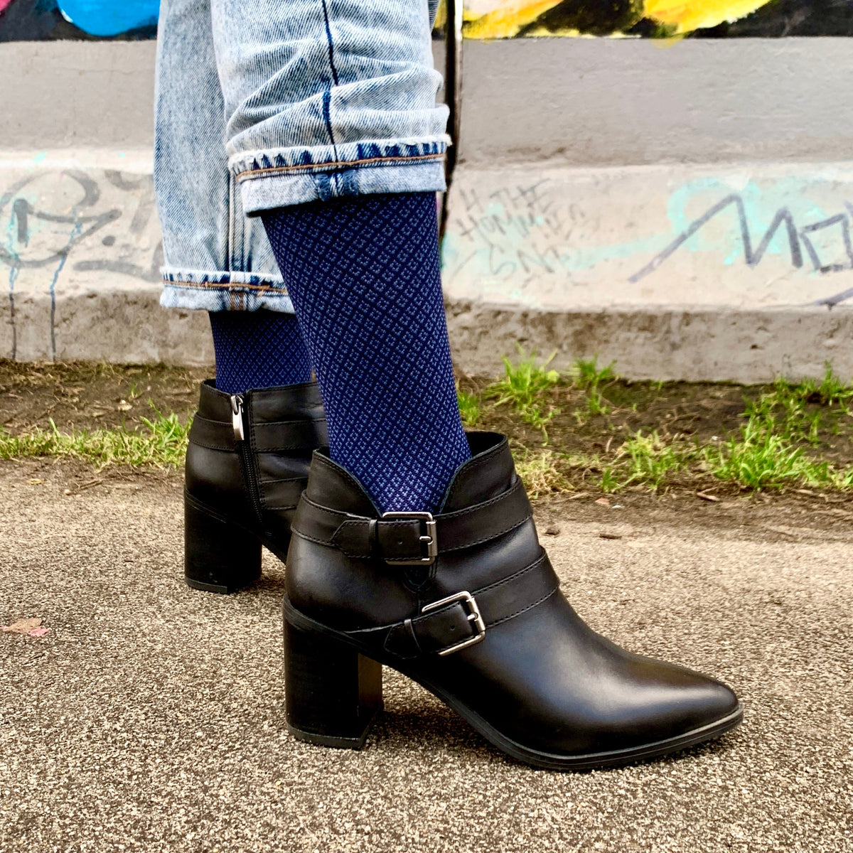 Dr. Motion New | Neat Plaiting - Knee-High Compression Socks For Women