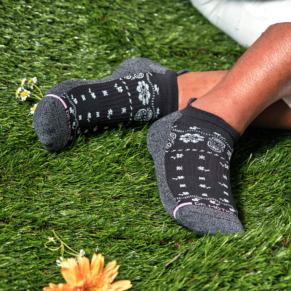 Dr. Motion Sale | Bandana Floral - Ankle Compression Socks For Women