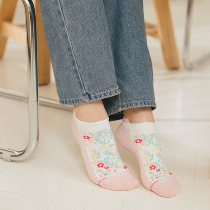 Dr. Motion Value | Multicolored Wildflower - Ankle Compression Socks For Women