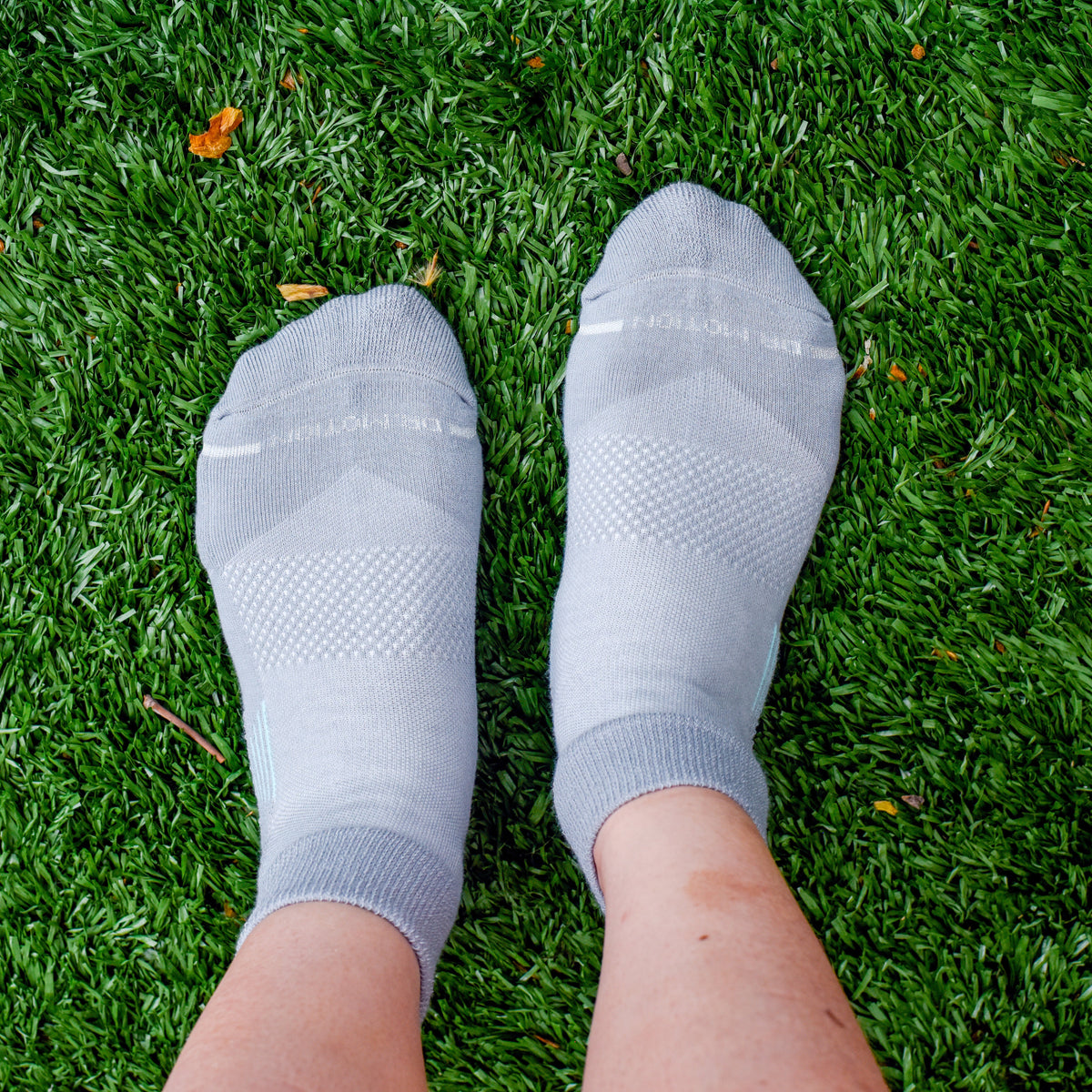 Dr. Motion Great Value | Pop Texture - Performance Quarter Compression Socks for Women
