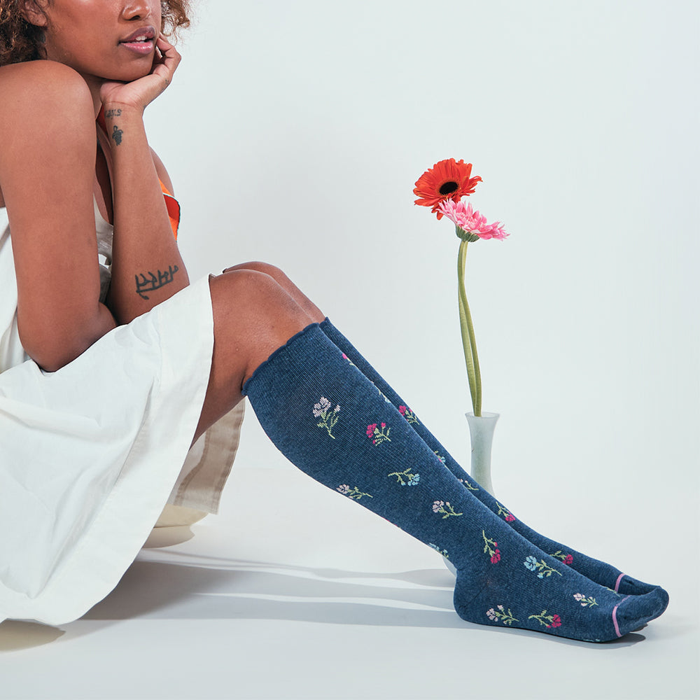 Dr. Motion Customer Favorite | Carnation - Knee-High Compression Socks For Women