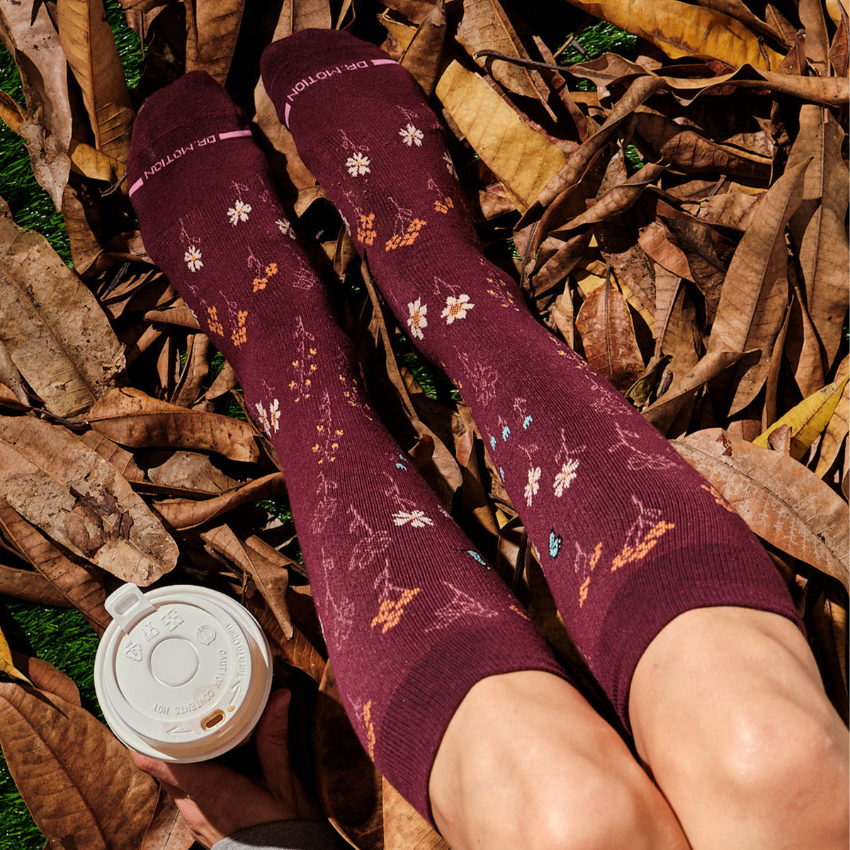 Dr. Motion Quality | Alpine Garden - Knee-High Compression Socks For Women