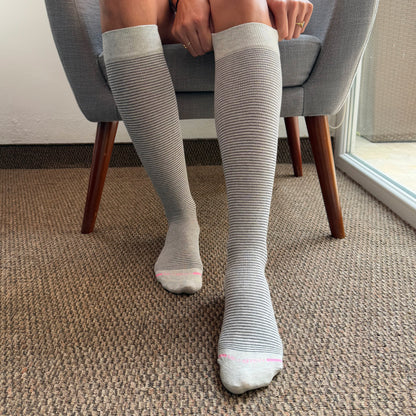 Dr. Motion Discount | Microstripe - Knee-High Compression Socks For Women