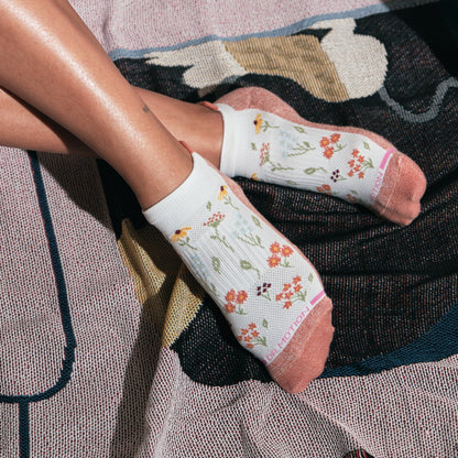 Dr. Motion Sale | Wildflowers - Ankle Compression Socks For Women