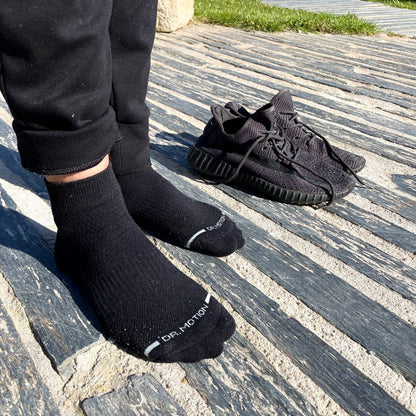 Dr. Motion Essential | Solid - Quarter Compression Socks For Men