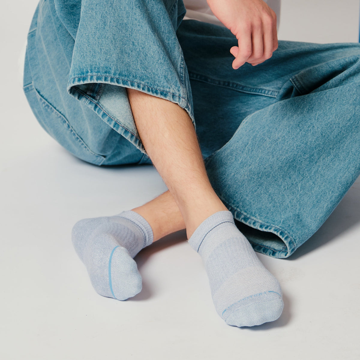 Dr. Motion Essential | Contrast Stripe - Ankle Compression Socks For Men