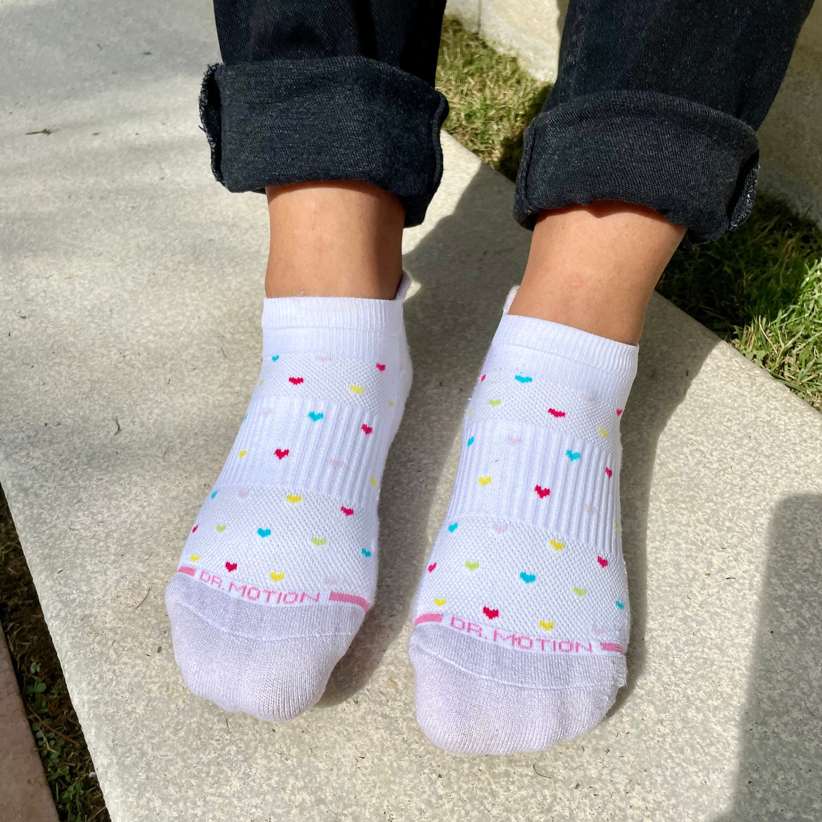 Dr. Motion Trusted | Hearts - Ankle Compression Socks For Women