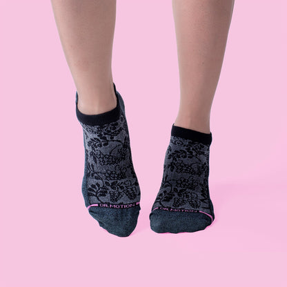 Dr. Motion Exclusive | Pretty Lace Texture - Ankle Compression Socks For Women